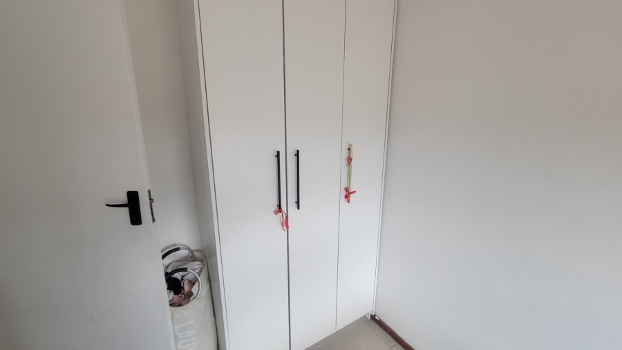 3 Bedroom Property for Sale in Silversands Western Cape